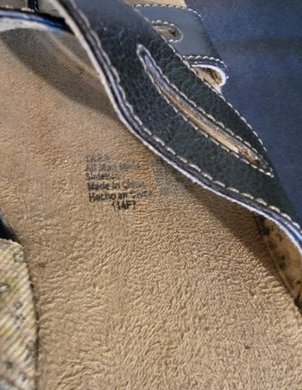 Faded Glory Black Slide Sandals with Tan Footbed - Picture 2 of 4